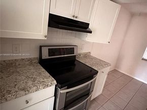 680 Tennis Club Dr 107, Fort Lauderdale FL 33311