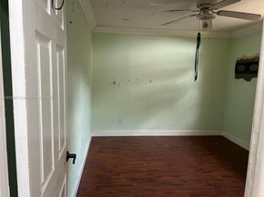 6321 Farragut St, Hollywood FL 33024