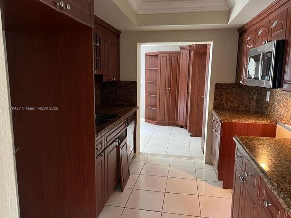 6321 Farragut St, Hollywood FL 33024