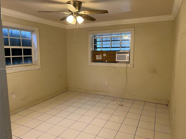 6321 Farragut St, Hollywood FL 33024