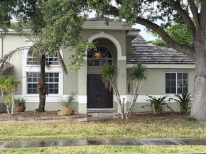 20133 NW 9th Ct, Pembroke Pines FL 33029