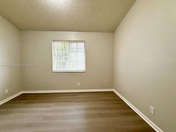 20133 NW 9th Ct, Pembroke Pines FL 33029