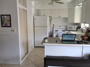 2241 Monroe St 8, Hollywood FL 33020