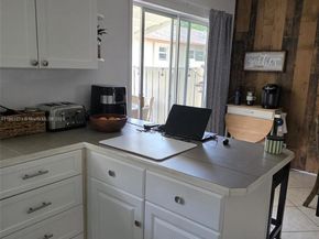 2241 Monroe St 8, Hollywood FL 33020