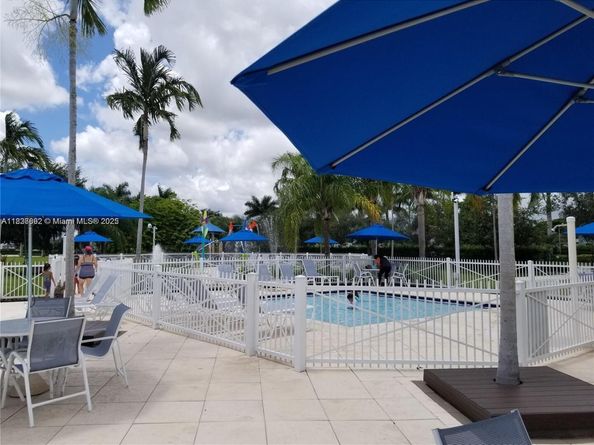 216 NE 36th Ter, Homestead FL 33033
