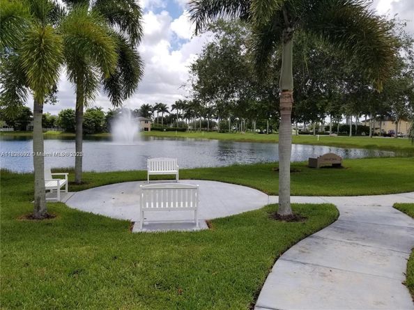 216 NE 36th Ter, Homestead FL 33033