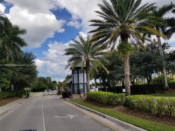 216 NE 36th Ter, Homestead FL 33033