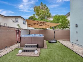 216 NE 36th Ter, Homestead FL 33033
