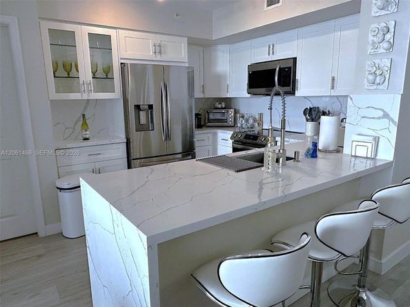 2080 S Ocean Drive 204, Hallandale Beach FL 33009