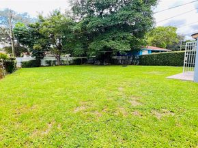 2450 NW 60th St, Miami FL 33142