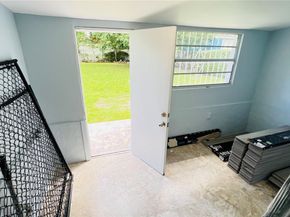 2450 NW 60th St, Miami FL 33142