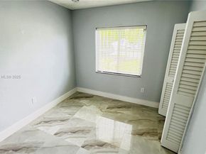 2450 NW 60th St, Miami FL 33142