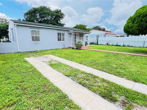 2450 NW 60th St, Miami FL 33142