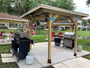 5111 W Oakland Park Blvd 104, Lauderdale Lakes FL 33313