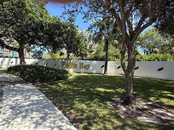 770 NE 69th St 6E, Miami FL 33138