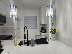 5001 NW 34th St 305, Lauderdale Lakes FL 33319