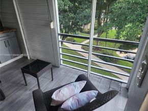 5001 NW 34th St 305, Lauderdale Lakes FL 33319