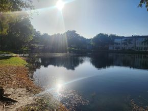 5001 NW 34th St 305, Lauderdale Lakes FL 33319