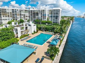 600 Parkview Dr 815, Hallandale Beach FL 33009