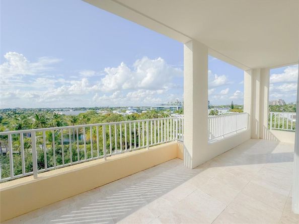 703 Crandon Blvd PH3, Key Biscayne FL 33149