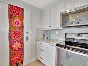 10777 W Sample Rd 912, Coral Springs FL 33065