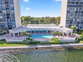 136 Lakeshore Dr PH13, North Palm Beach FL 33408
