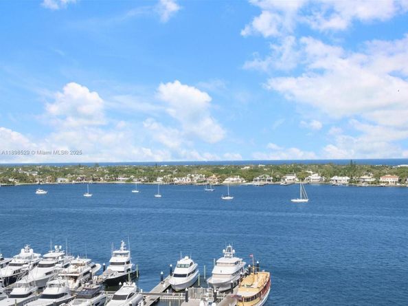 136 Lakeshore Dr PH13, North Palm Beach FL 33408