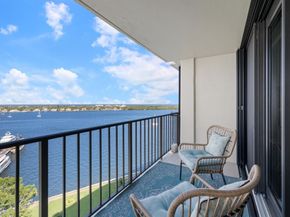 136 Lakeshore Dr PH13, North Palm Beach FL 33408