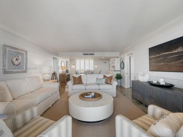 136 Lakeshore Dr PH13, North Palm Beach FL 33408