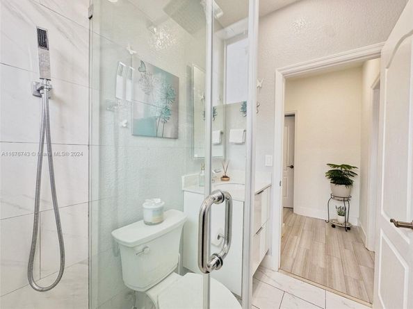 8100 W 28th Ct 210, Hialeah FL 33018