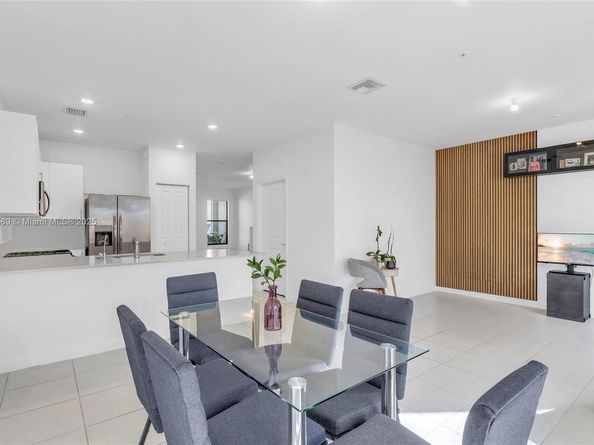 274 SW 159th Pl, Pembroke Pines FL 33027
