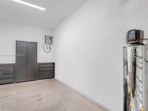 274 SW 159th Pl, Pembroke Pines FL 33027