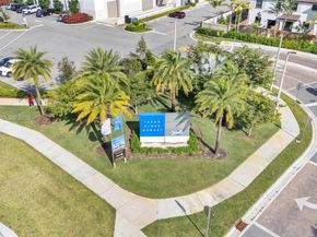 274 SW 159th Pl, Pembroke Pines FL 33027
