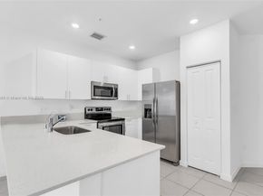 274 SW 159th Pl, Pembroke Pines FL 33027