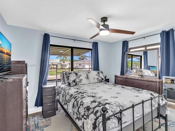 6708 NW 58th Ct, Tamarac FL 33321