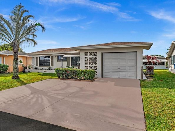 6708 NW 58th Ct, Tamarac FL 33321