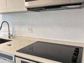 1300 Brickell Bay Dr 2400, Miami FL 33131