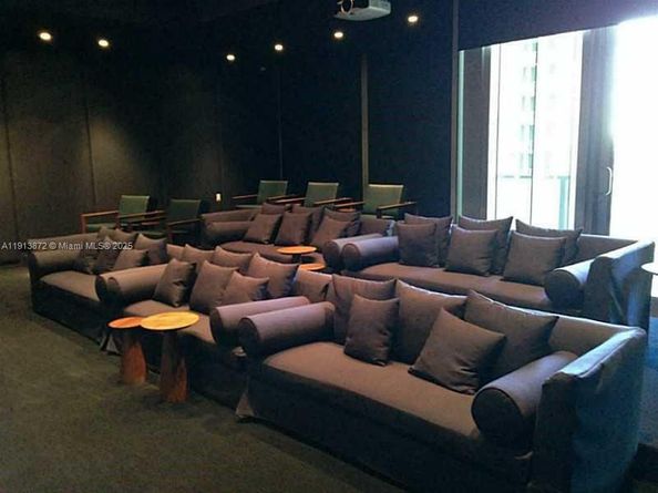 1300 Brickell Bay Dr 2400, Miami FL 33131