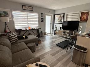 4485 SW 7th St, Miami FL 33134