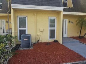 523 SW 1st Ct, Boynton Beach FL 33435