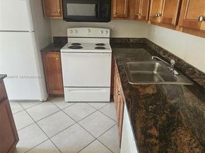 523 SW 1st Ct, Boynton Beach FL 33435