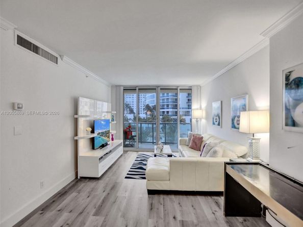 Undisclosed Address #A12005869, Hollywood FL 33019