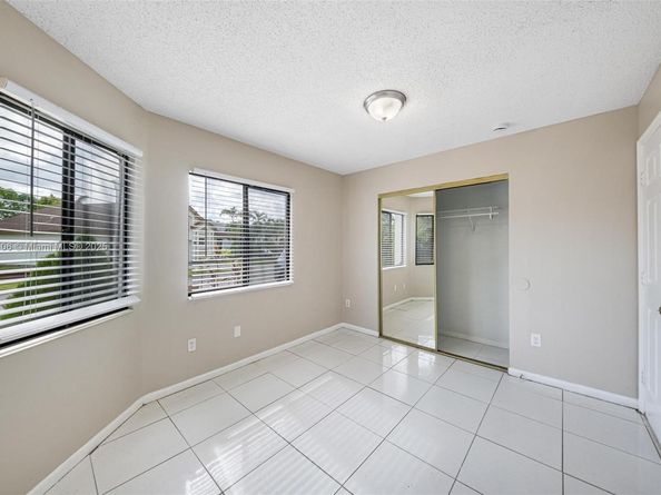 620 Laurel Way, North Lauderdale FL 33068