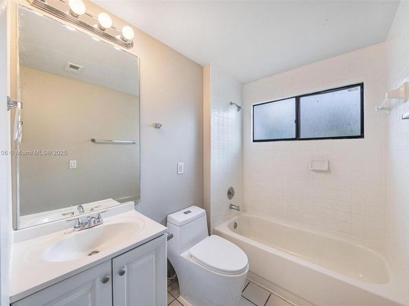 620 Laurel Way, North Lauderdale FL 33068