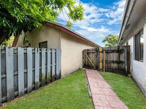 620 Laurel Way, North Lauderdale FL 33068