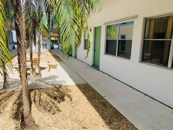 1824 Monroe St 4, Hollywood FL 33020