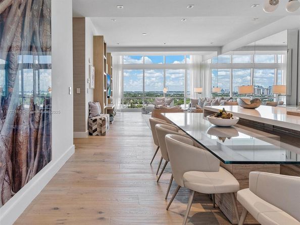 102 24th St PH1613, Miami Beach FL 33139