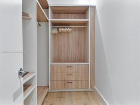 102 24th St PH1613, Miami Beach FL 33139