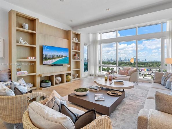 102 24th St PH1613, Miami Beach FL 33139