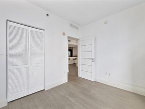 951 Brickell Ave 1806, Miami FL 33131